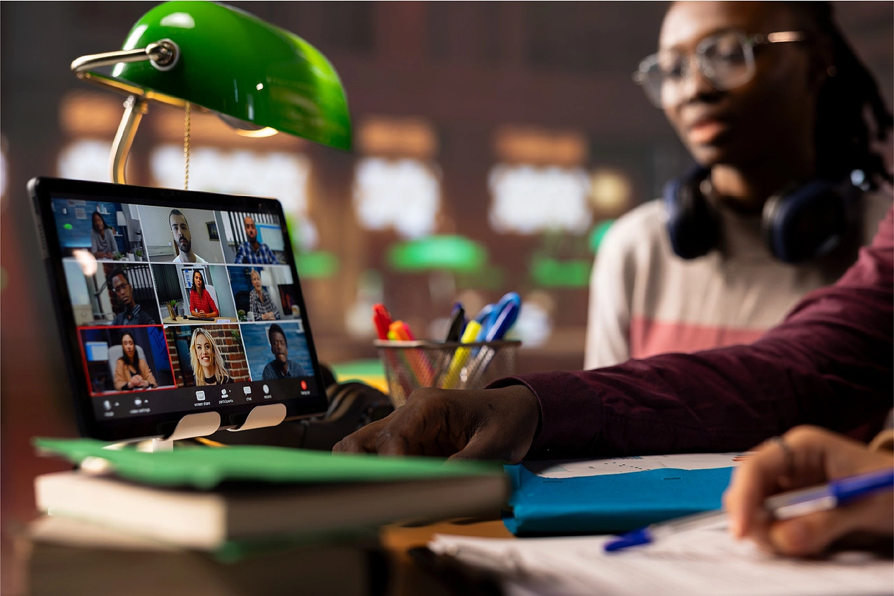 How does the Creation of a Digital Learning Environment Integrate into Modern Teaching?